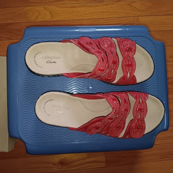 New Clarks Red Leather sandals, size 7 - Picture 2 of 5